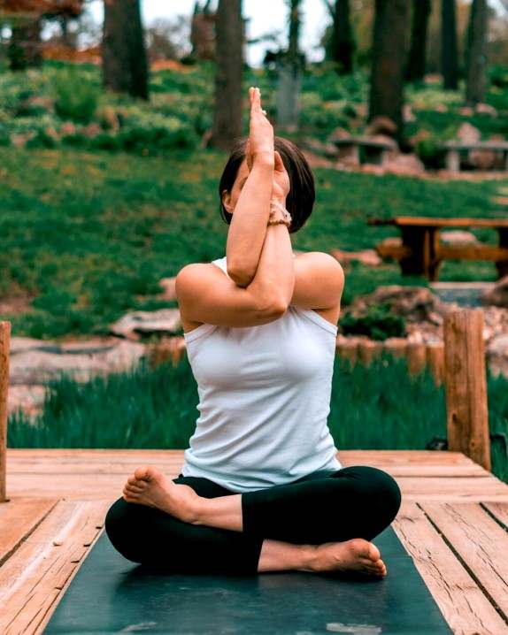 Prenatal yoga class: gentle posture sequence